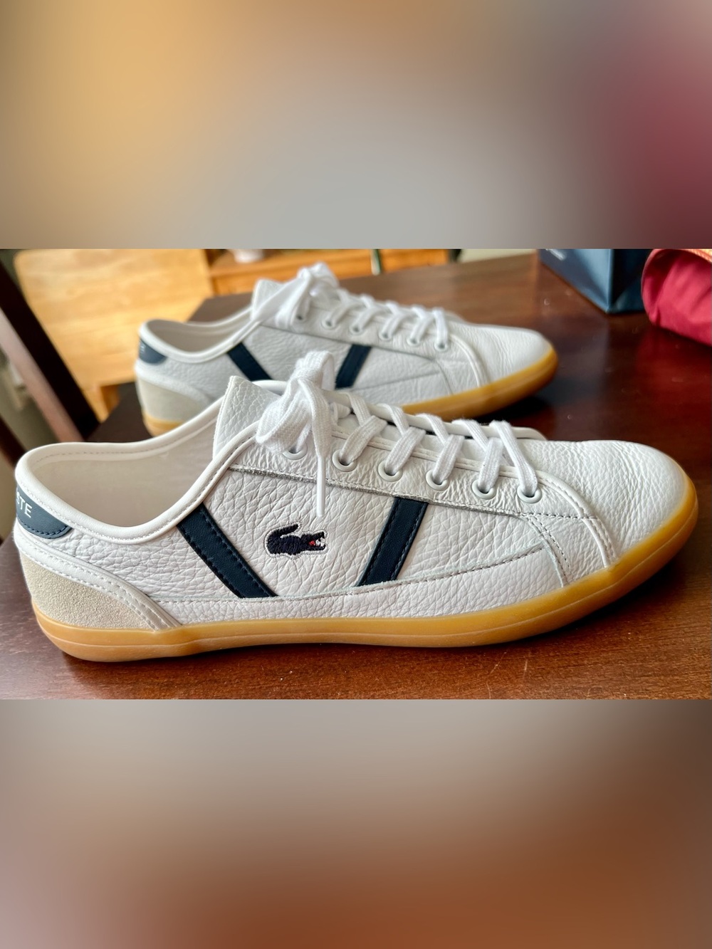 Lacoste Women’s White Leather Sneakers w/Navy Stripes  9.5 US - like new! - Picture 3 of 12